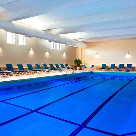 Sheraton Framingham Hotel & Conference Center Екстериор снимка