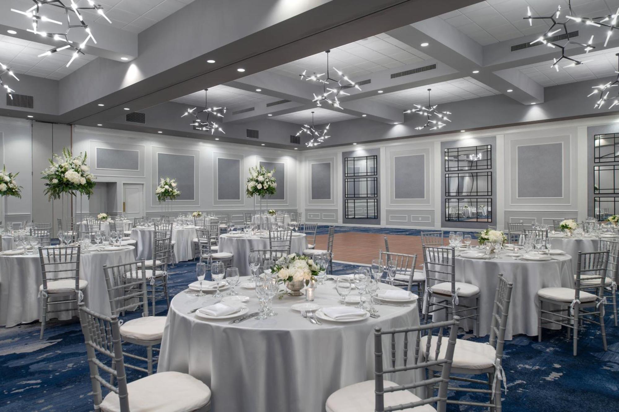 Sheraton Framingham Hotel & Conference Center Екстериор снимка
