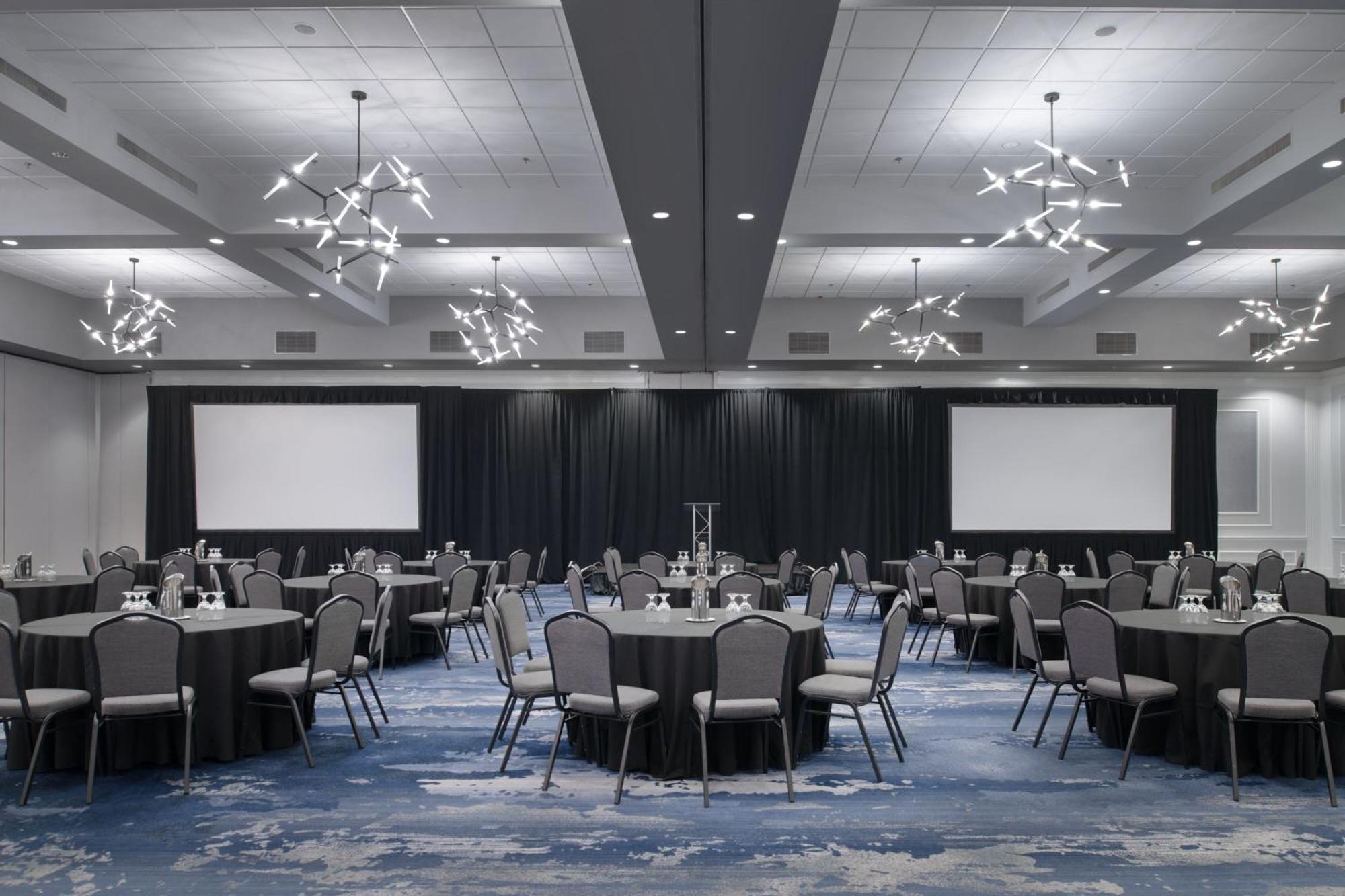 Sheraton Framingham Hotel & Conference Center Екстериор снимка