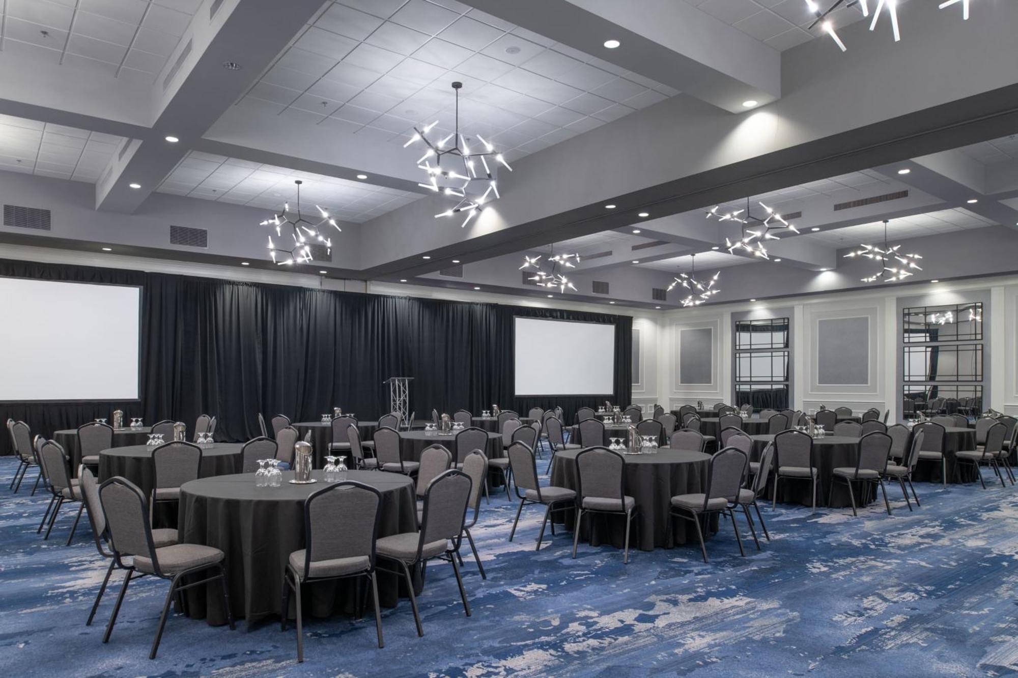 Sheraton Framingham Hotel & Conference Center Екстериор снимка