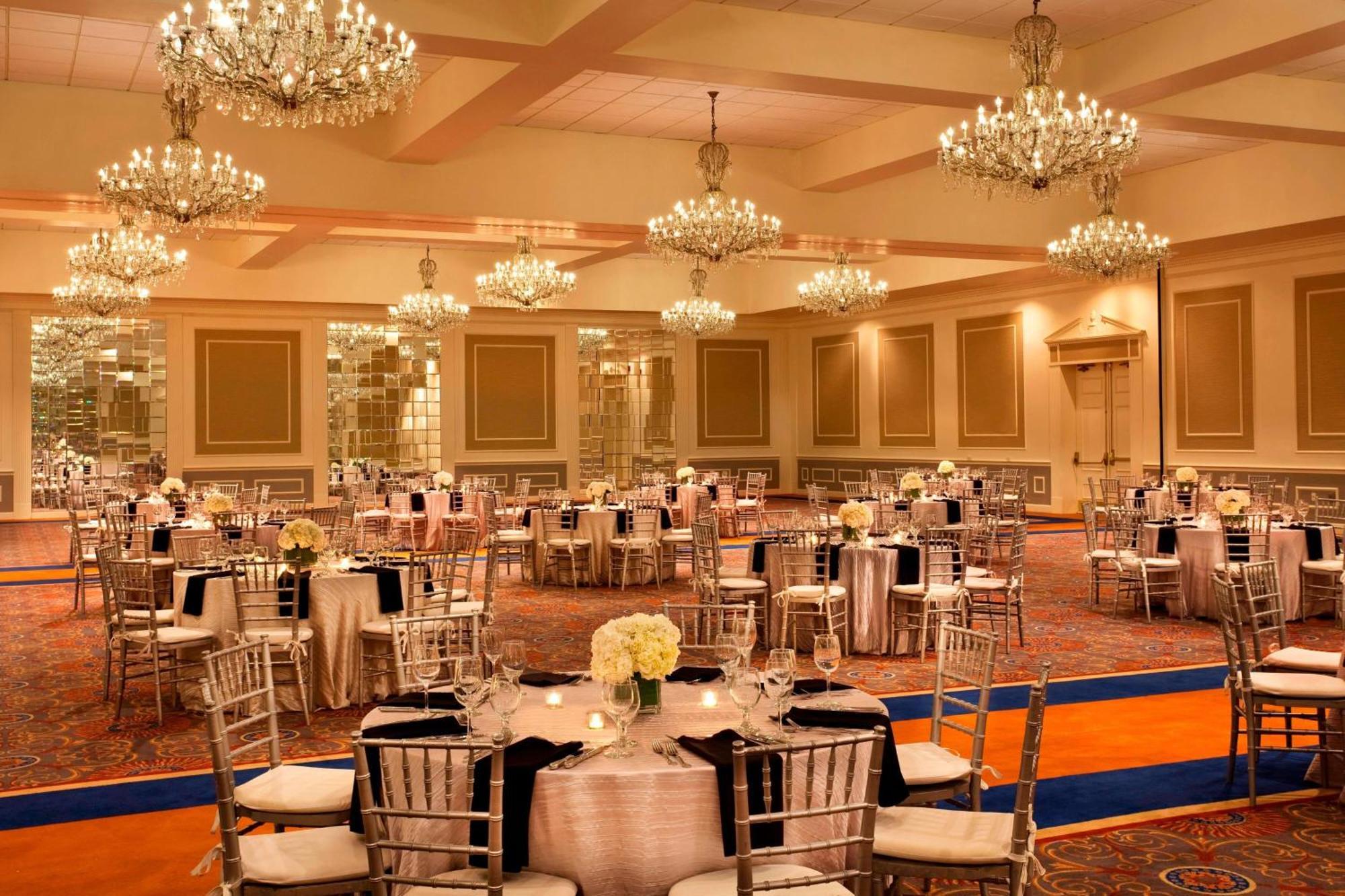 Sheraton Framingham Hotel & Conference Center Екстериор снимка